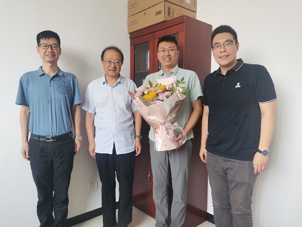 刘子述青年教授.jpg