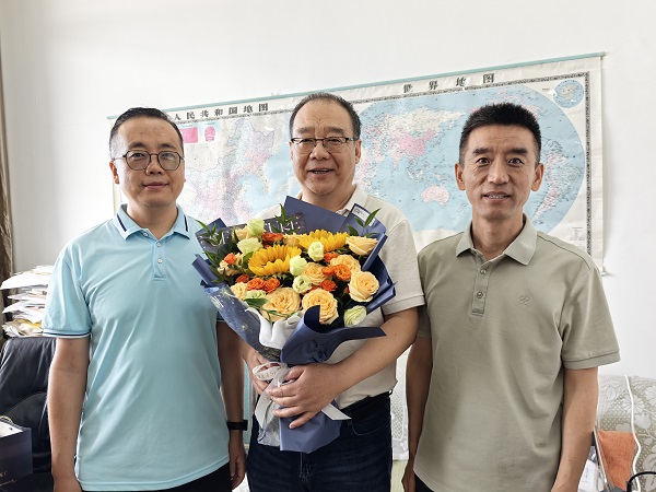 高亚军教授.jpg