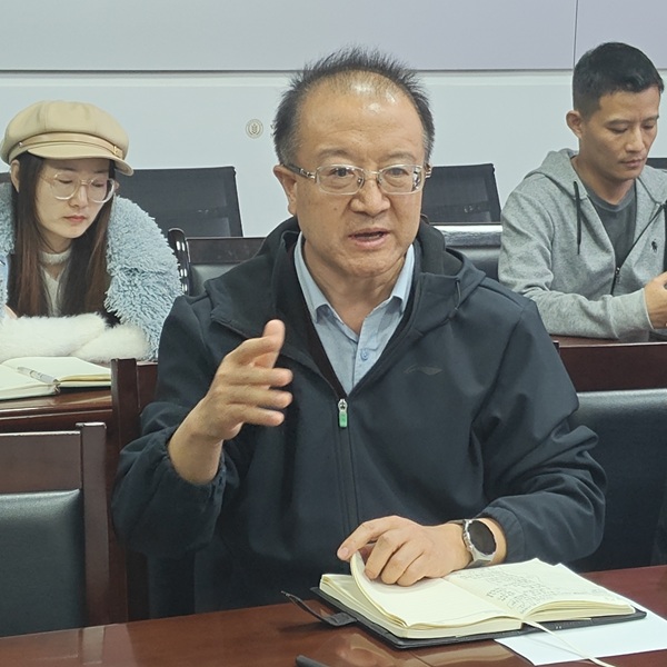 田霄鸿书记做总结发言.jpg